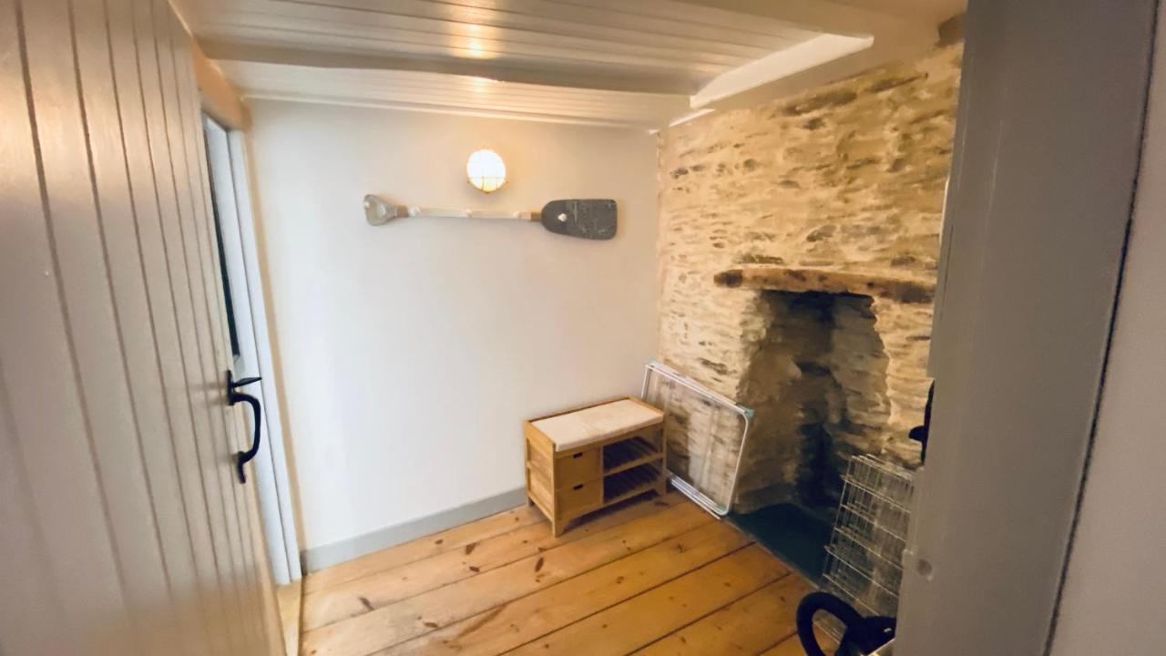 Spindrift Is A Beautiful Newly Refurbished Three Bedroom Private Family House Located On The Old Harbour And The Coastal Path In The Heart Of Beautiful 波尔佩罗 外观 照片